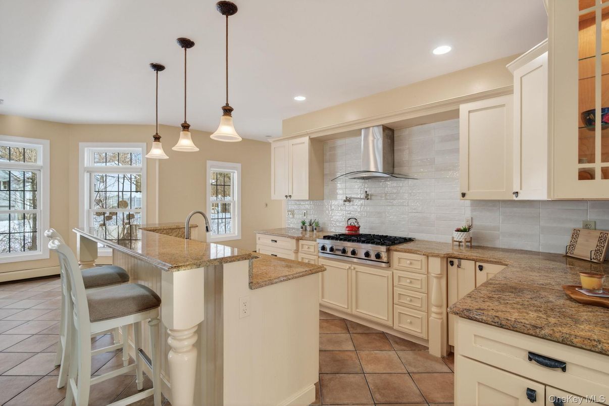 Interior, Kitchen, Pendant Lights, Recessed Lighting