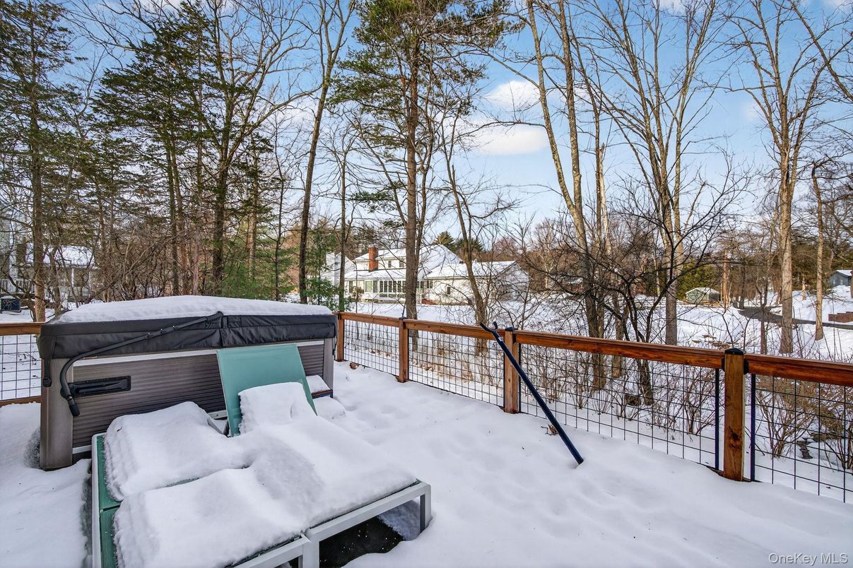 Backyard, Exterior, Hot Tub