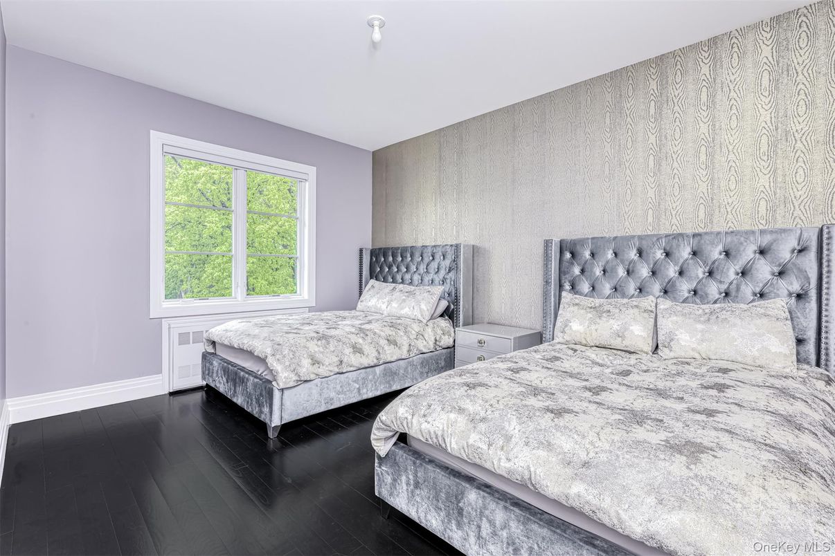 DE Listing image placeholder