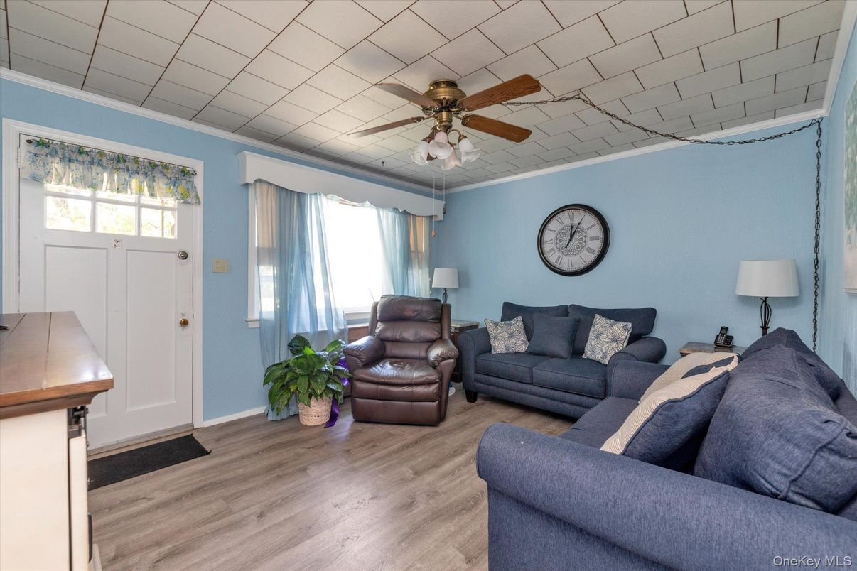 DE Listing image placeholder