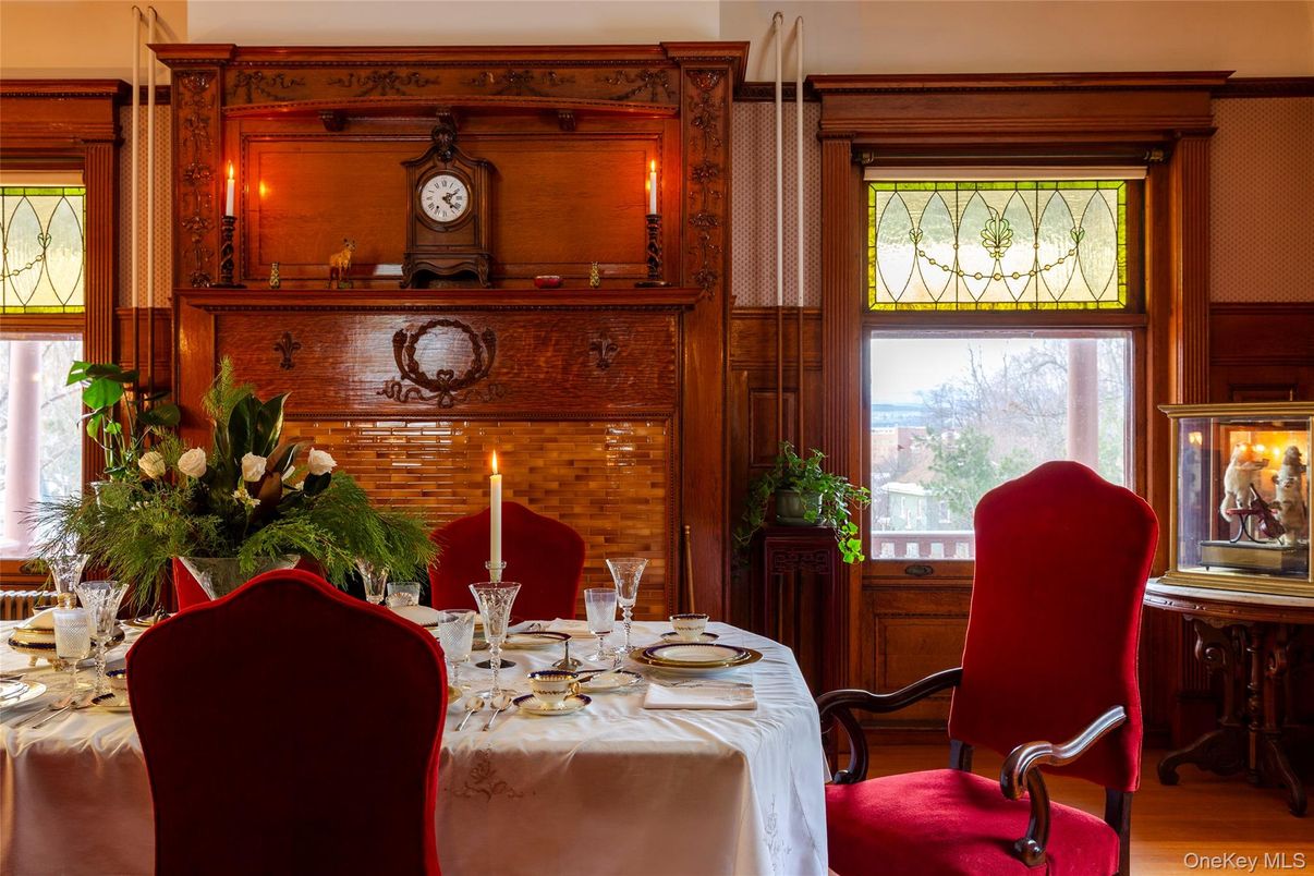 Dining room, Interior, Wood Texture Flooring