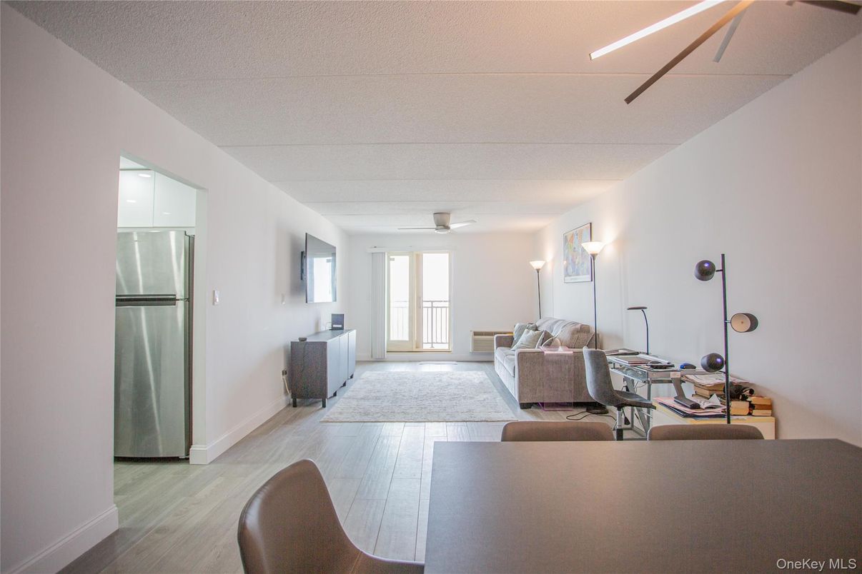 DE Listing image placeholder