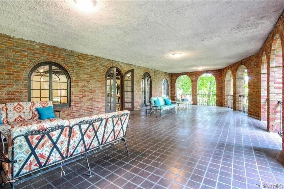 DE Listing image placeholder