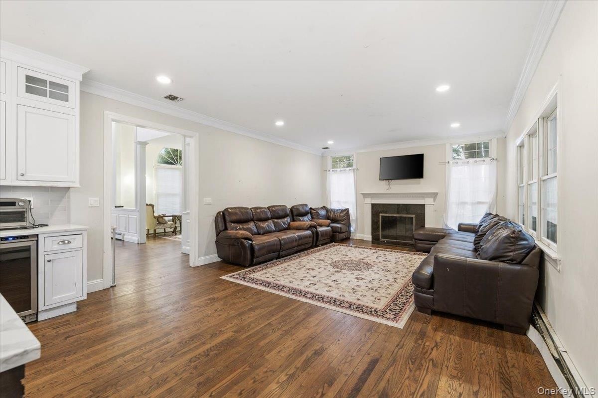 DE Listing image placeholder