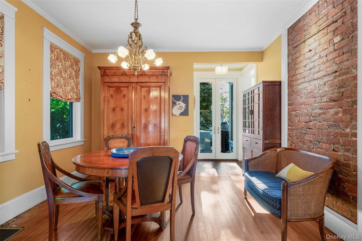 DE Listing image placeholder