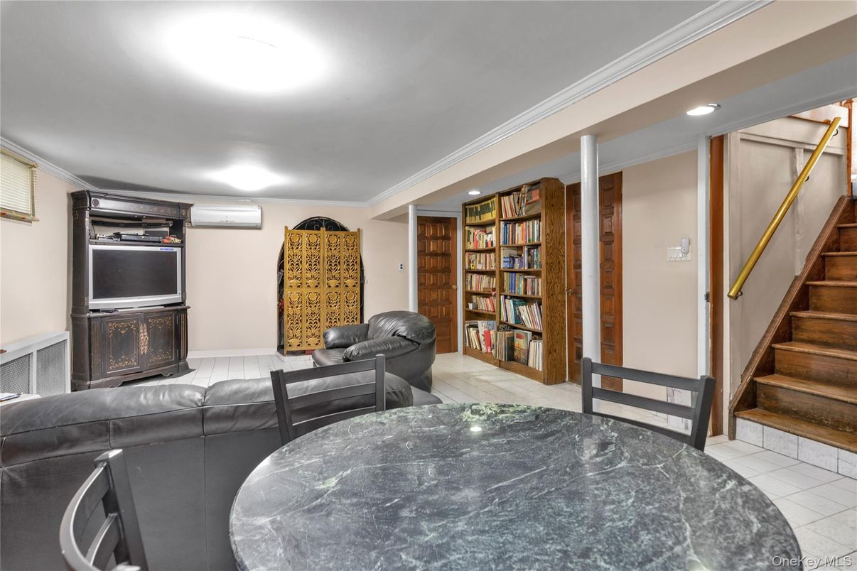 Dining room, Interior, Living room, Recessed Lighting