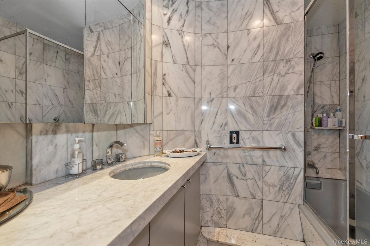Bathroom, Interior, Marble Walls