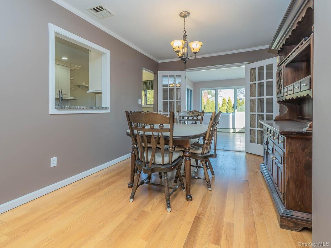 Chandelier, Dining room, Interior, Pendant Lights, Wood Texture Flooring