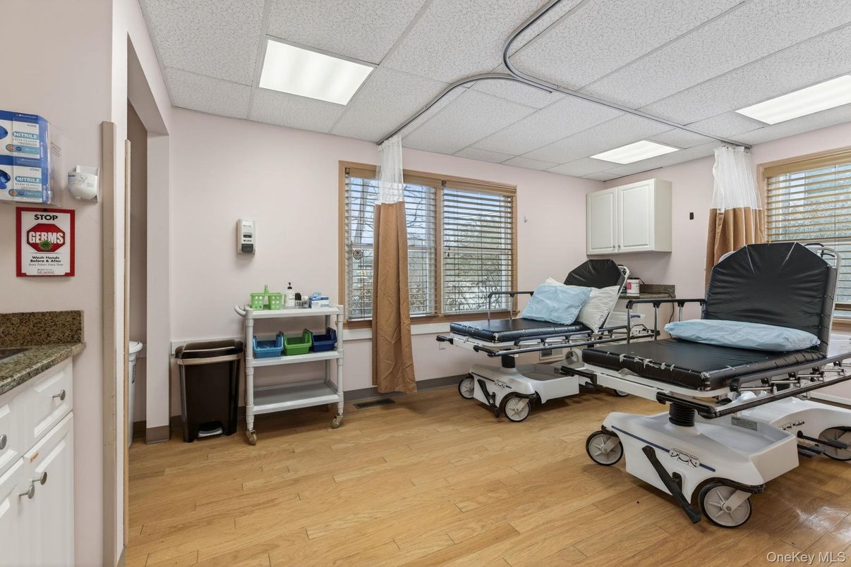 DE Listing image placeholder