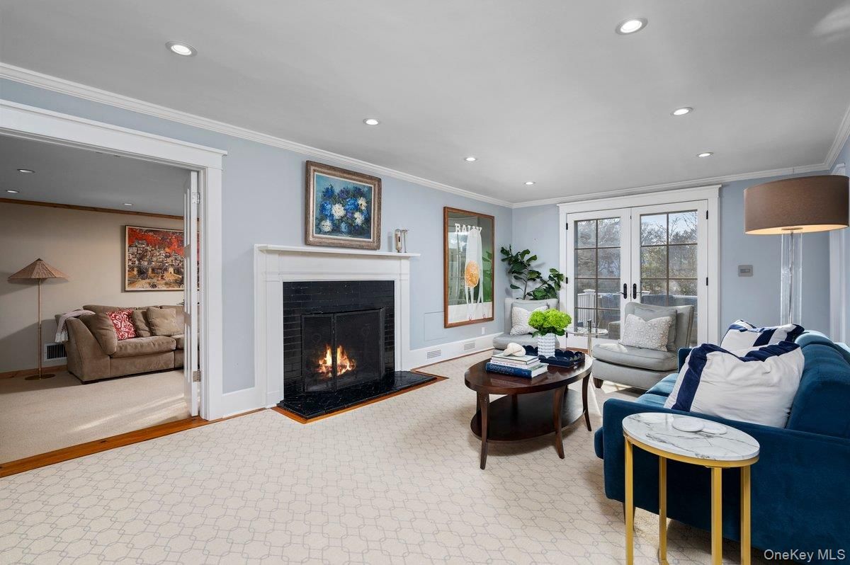 Fireplace, Interior, Living room, Recessed Lighting