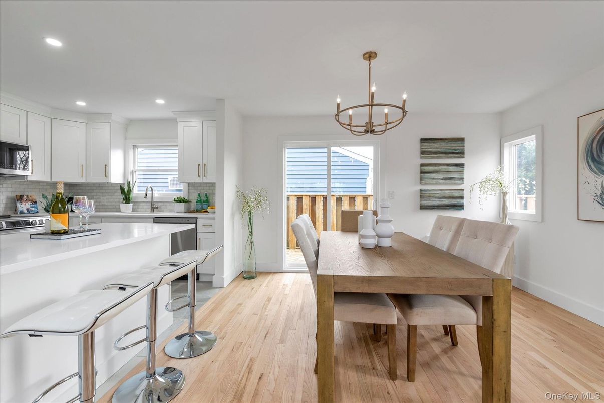 Chandelier, Dining room, Interior, Kitchen, Recessed Lighting, Wood Texture Flooring