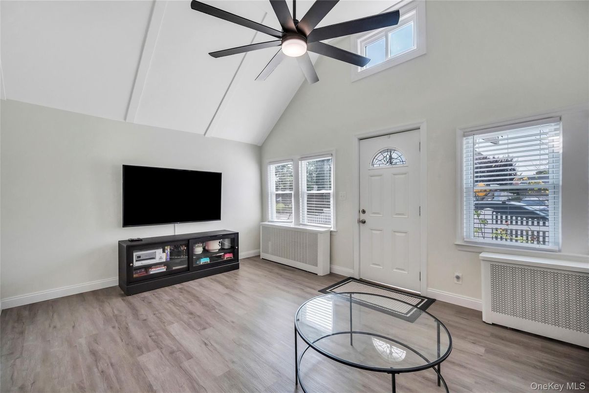 DE Listing image placeholder