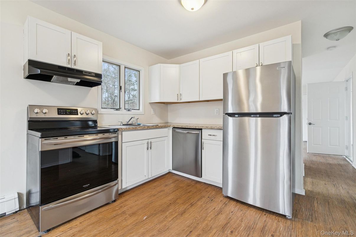 Interior, Kitchen, Stainless Steel Appliances, Wood Texture Flooring