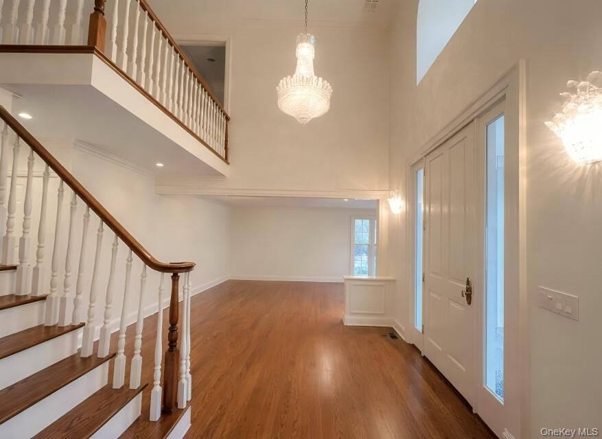 Chandelier, Interior, Recessed Lighting, Wood Texture Flooring