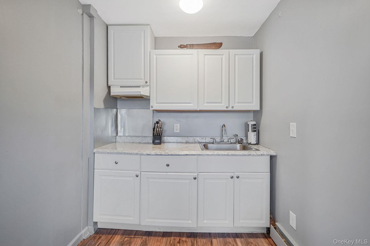 DE Listing image placeholder