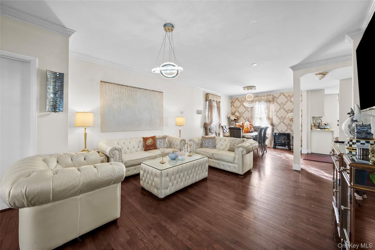 Fireplace, Interior, Living room, Pendant Lights, Recessed Lighting, Stone Walls, Wood Texture Flooring