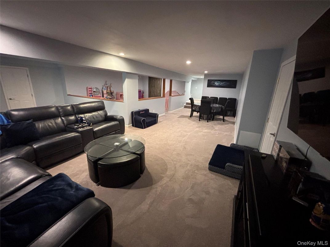 Dining room, Interior, Living room, Recessed Lighting