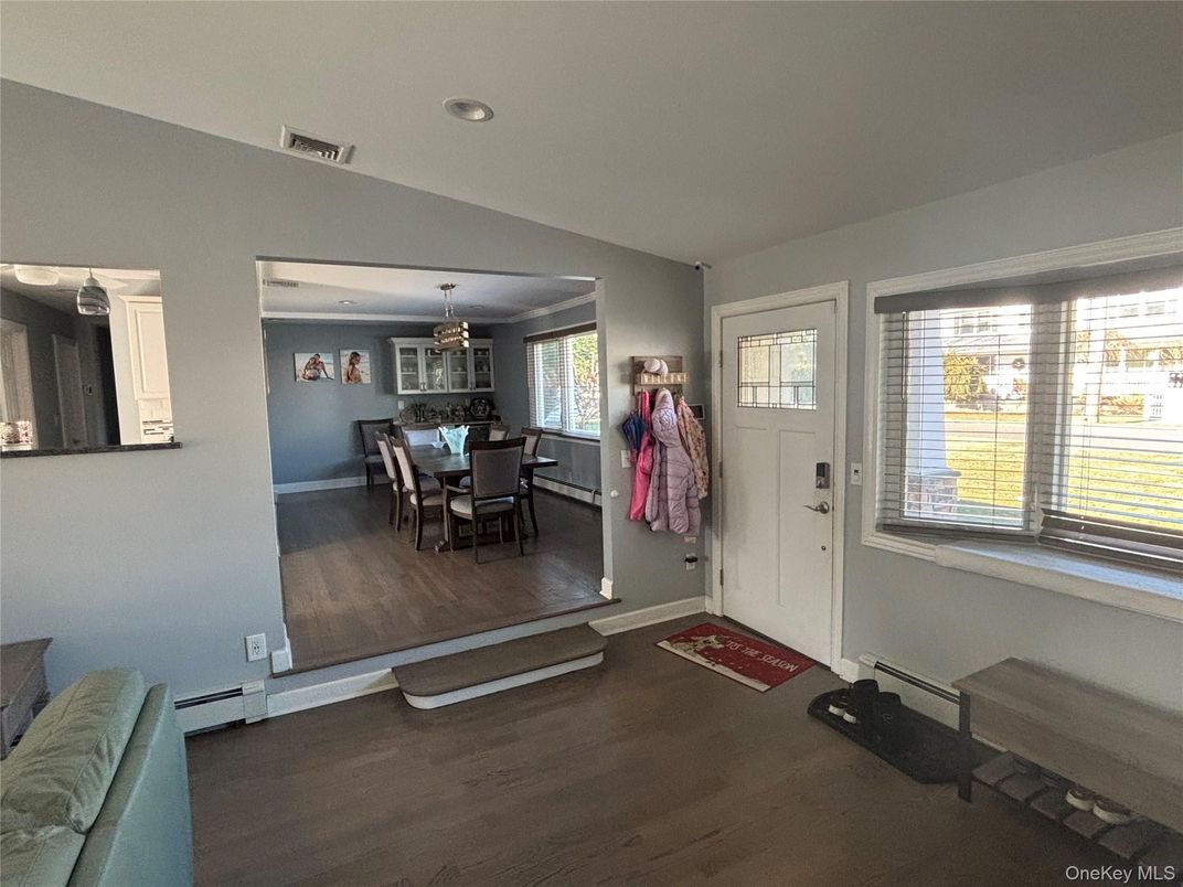 Chandelier, Dining room, Interior, Pendant Lights, Recessed Lighting, Wood Texture Flooring