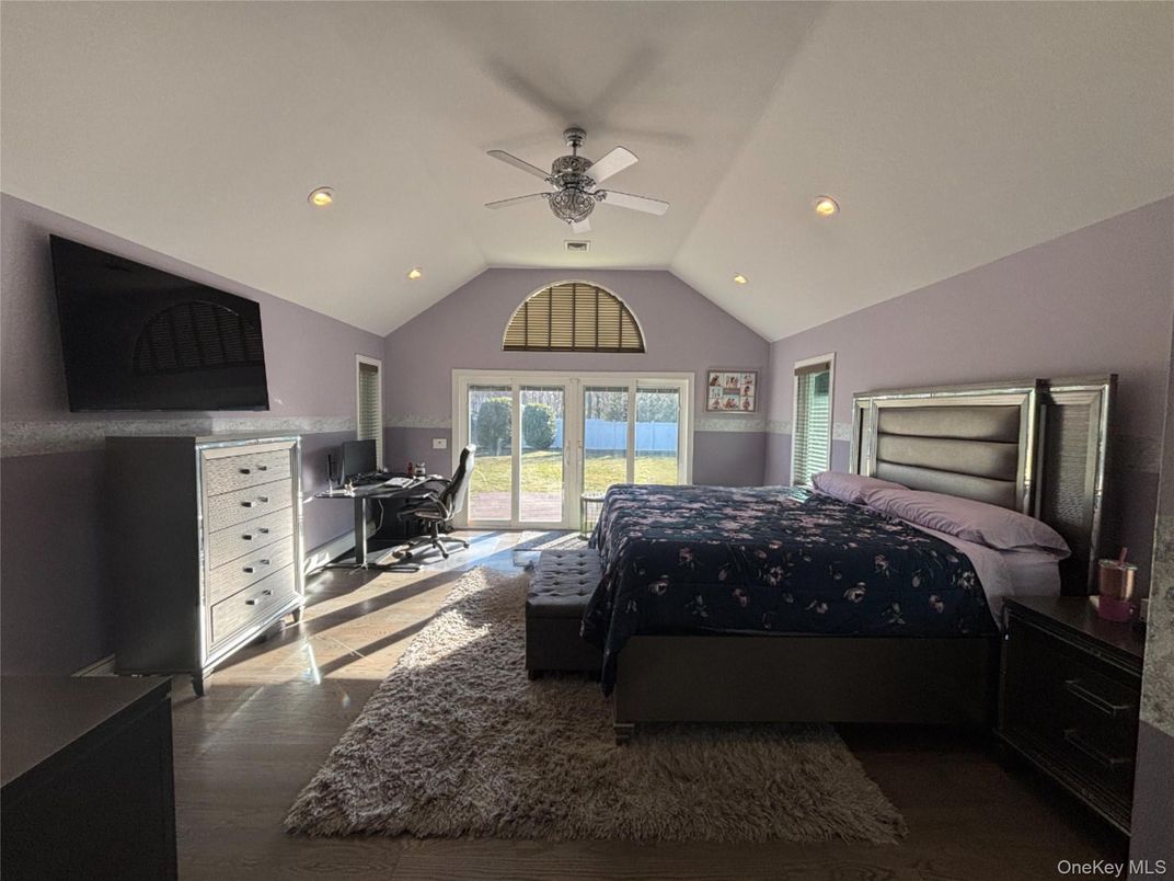 Bedroom, Home Office, Interior, Recessed Lighting, Wood Texture Flooring