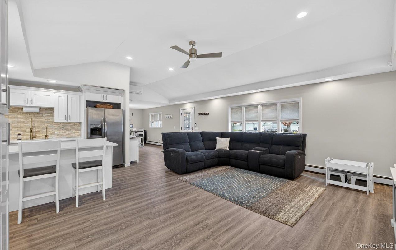 Interior, Kitchen, Living room, Recessed Lighting, Stainless Steel Appliances, Wood Texture Flooring