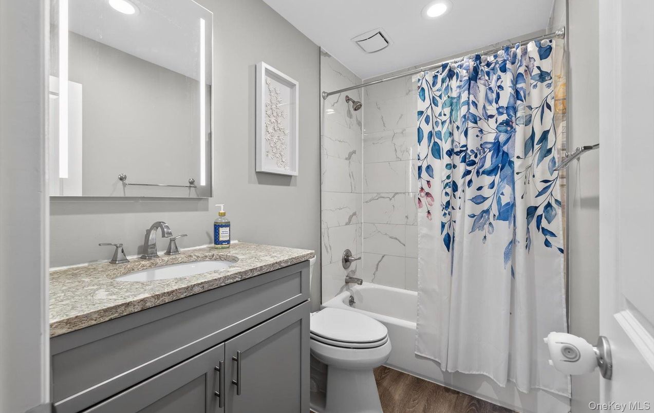 Bathroom, Interior, Marble Walls, Recessed Lighting, Wood Texture Flooring