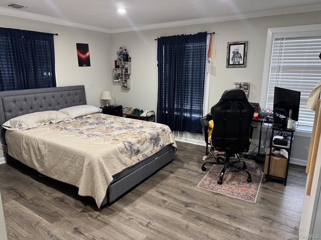 Bedroom, Home Office, Interior, Recessed Lighting, Wood Texture Flooring