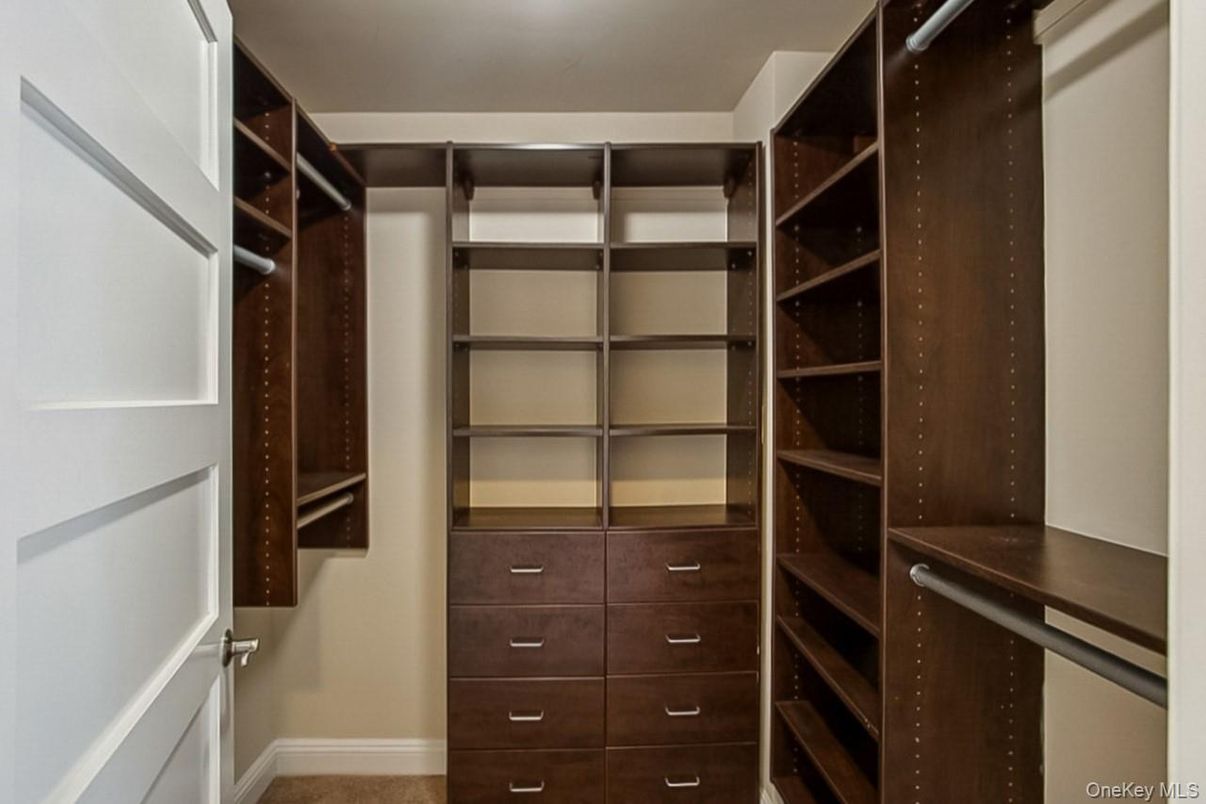 Interior, Walk-in Closets