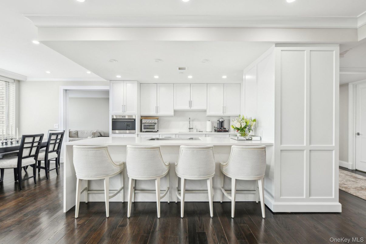 Dining room, Interior, Kitchen, Recessed Lighting, Stainless Steel Appliances, Wood Texture Flooring