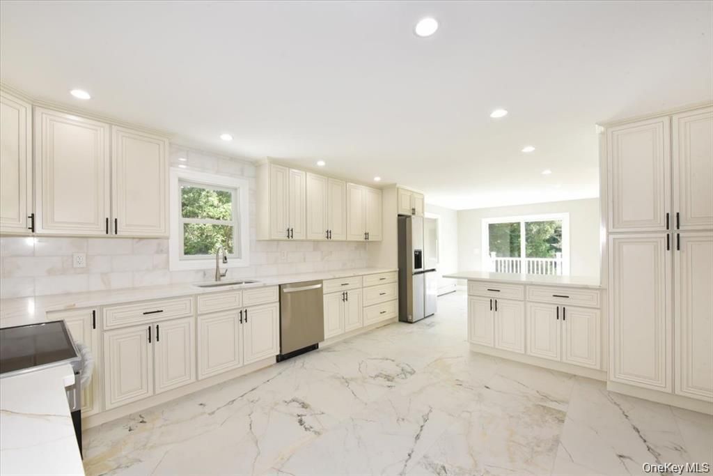 Interior, Kitchen, Marble, Recessed Lighting, Stainless Steel Appliances