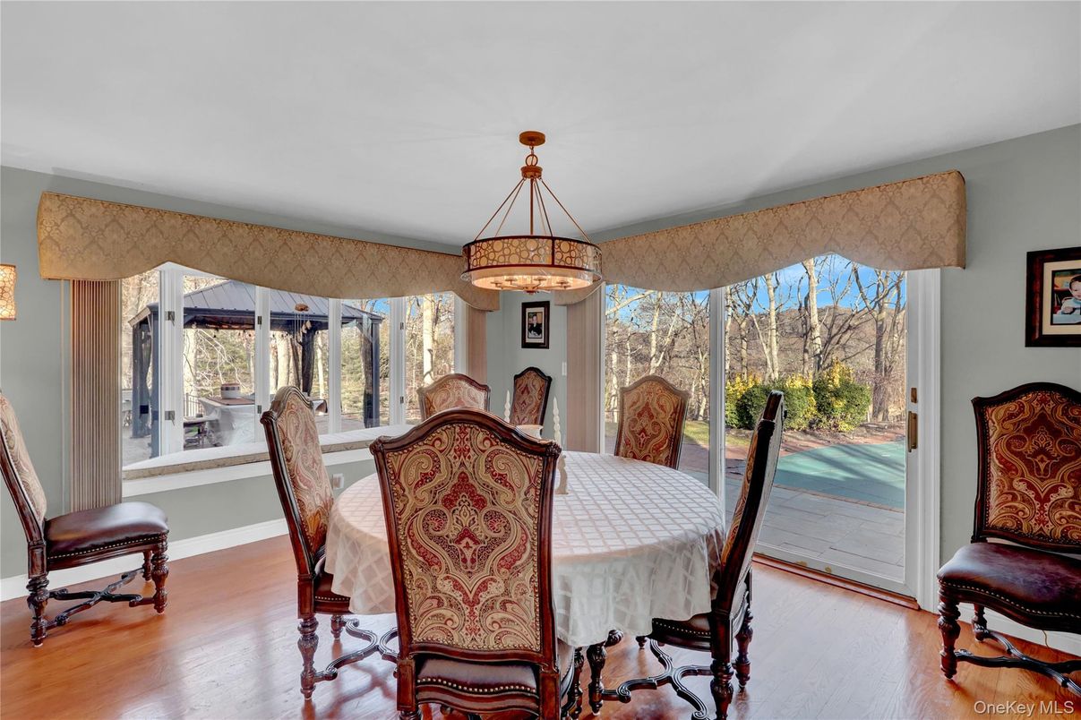 Dining room, Interior, Wood Texture Flooring