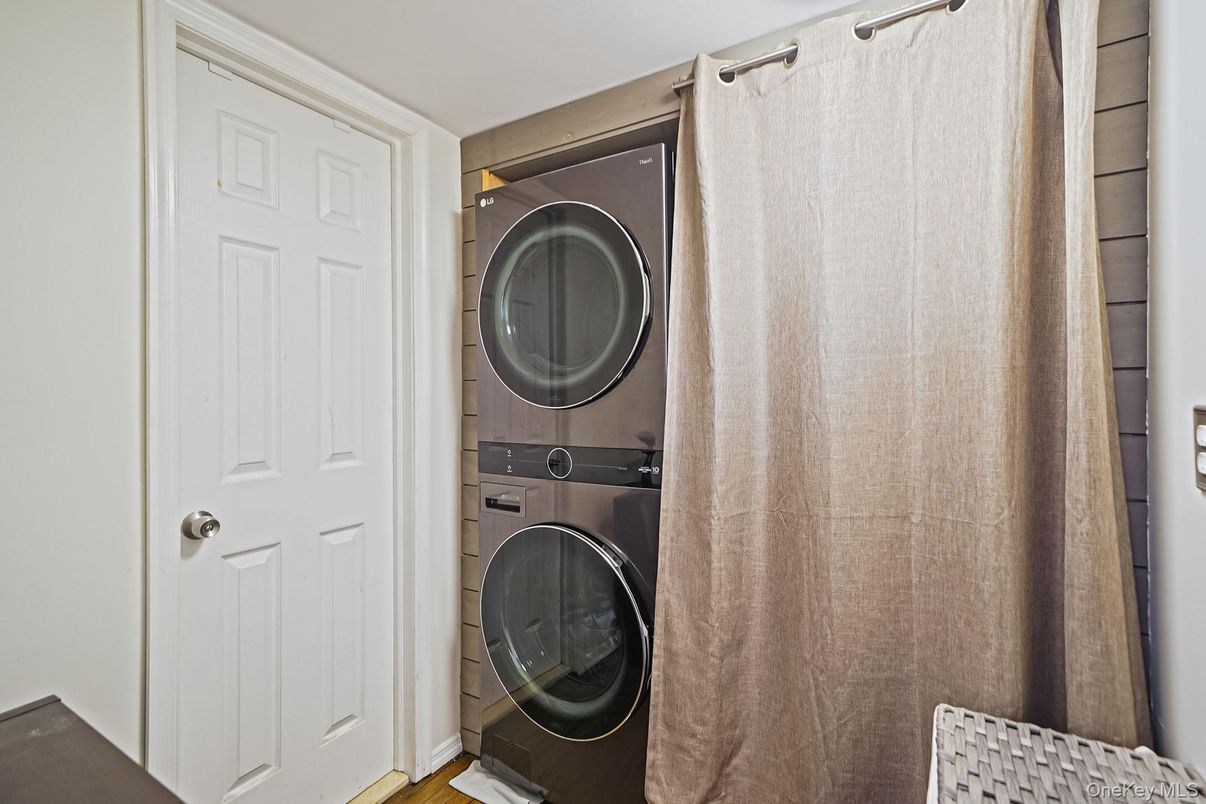 Interior, Utility Closets, Washer