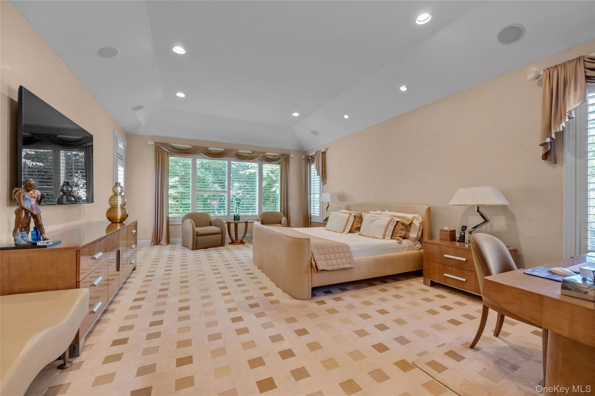 Bedroom, Home Office, Interior, Recessed Lighting