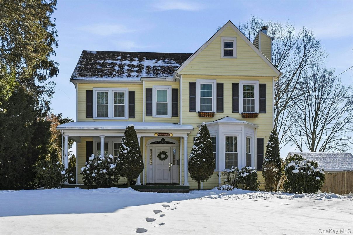 Exterior, Facade, Georgian