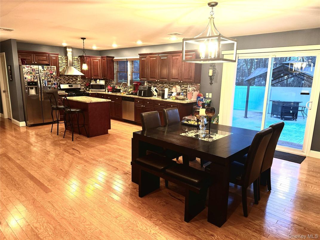 Dining room, Interior, Kitchen, Pendant Lights, Wood Texture Flooring