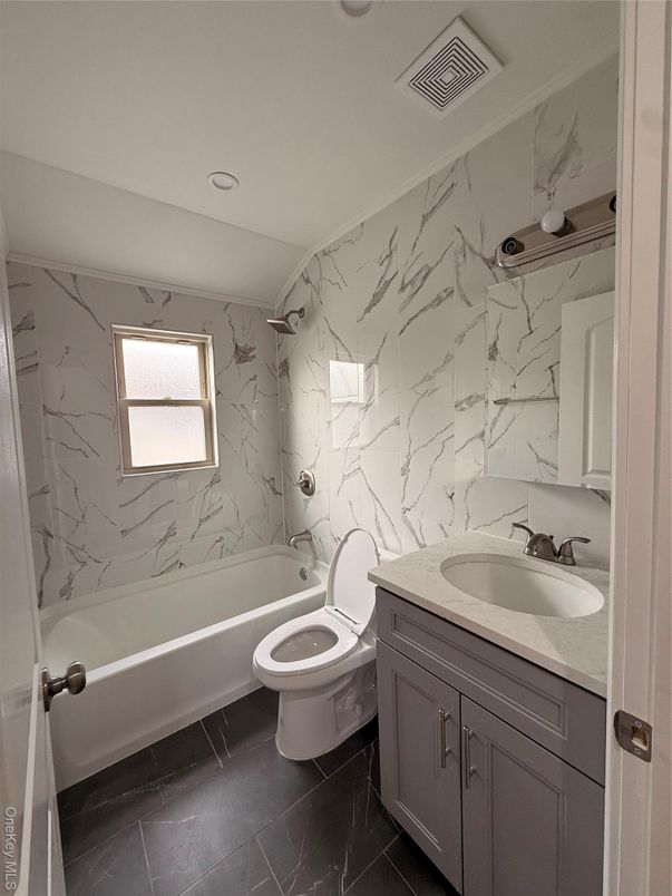 Bathroom, Interior, Marble Walls