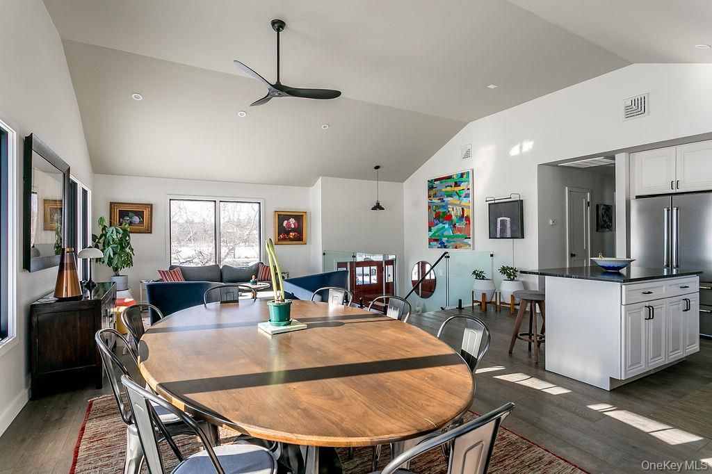 Dining room, Interior, Kitchen, Pendant Lights, Recessed Lighting, Wood Texture Flooring