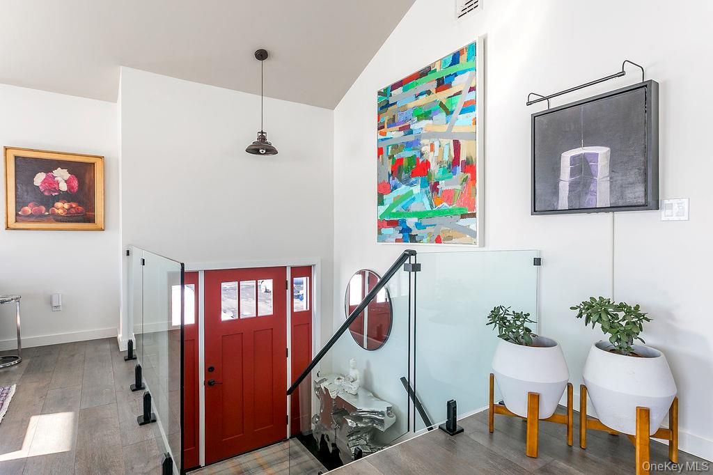 Interior, Pendant Lights, Wood Texture Flooring