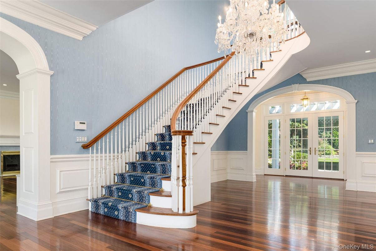 Chandelier, Interior, Recessed Lighting, Wood Texture Flooring