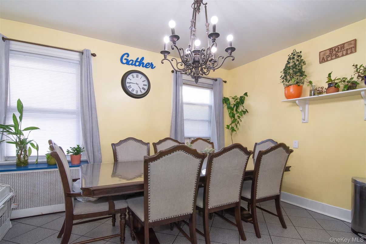 Chandelier, Dining room, Interior