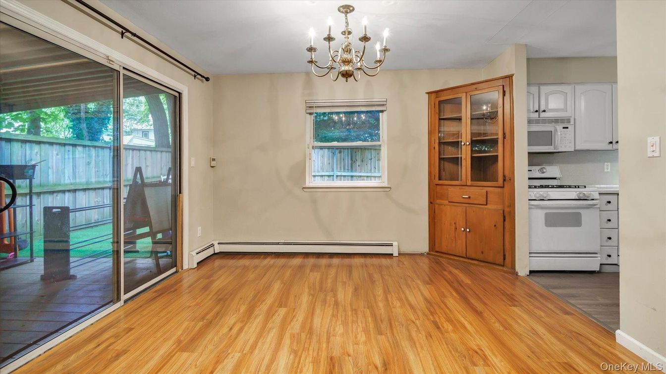 Chandelier, Interior, Kitchen, Wood Texture Flooring