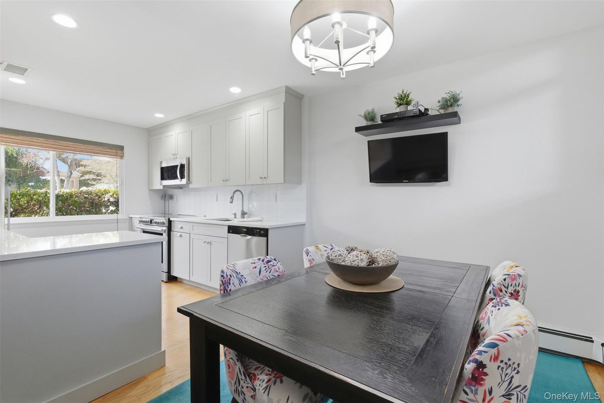 Chandelier, Interior, Kitchen, Recessed Lighting, Wood Texture Flooring