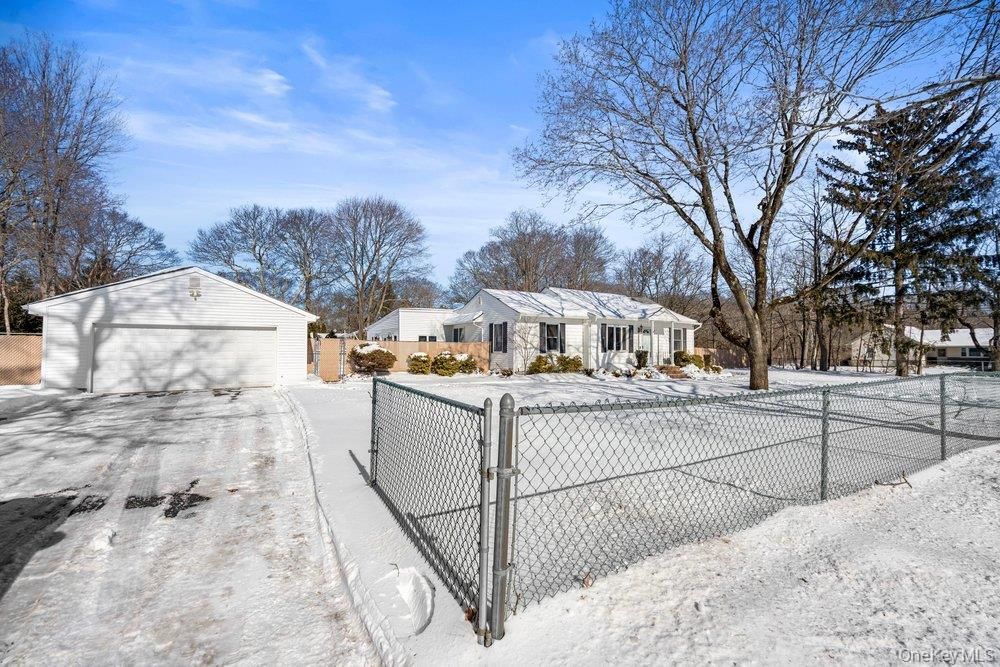 Backyard, Detached Garage, Exterior