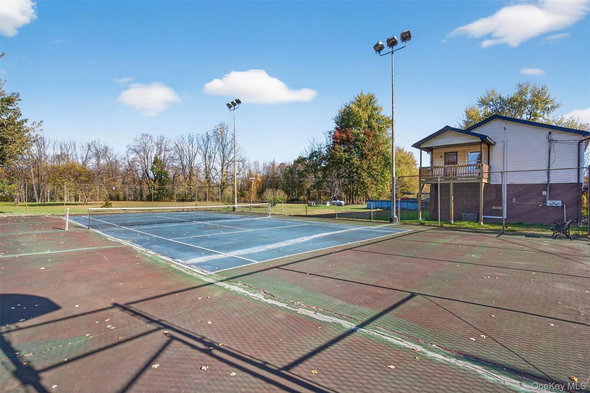 Exterior, Tennis Courts