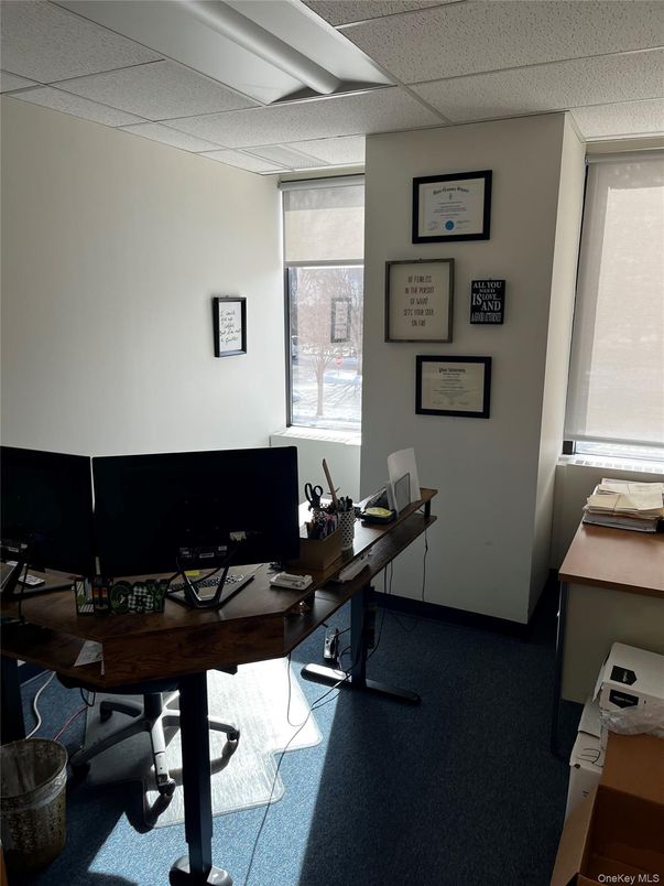 Home Office, Interior