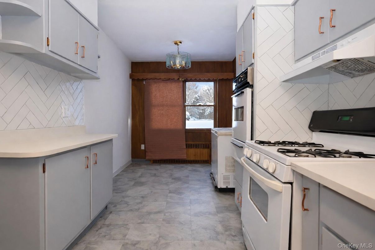 Chandelier, Interior, Kitchen, Stainless Steel Appliances