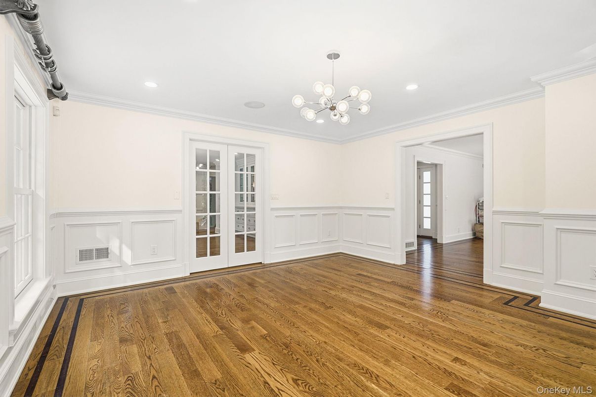 Empty room, Interior, Pendant Lights, Recessed Lighting, Wood Texture Flooring