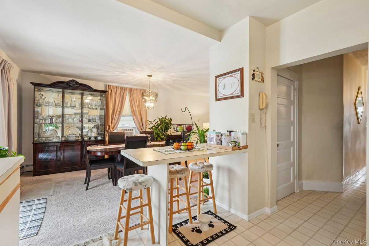 Chandelier, Dining room, Interior