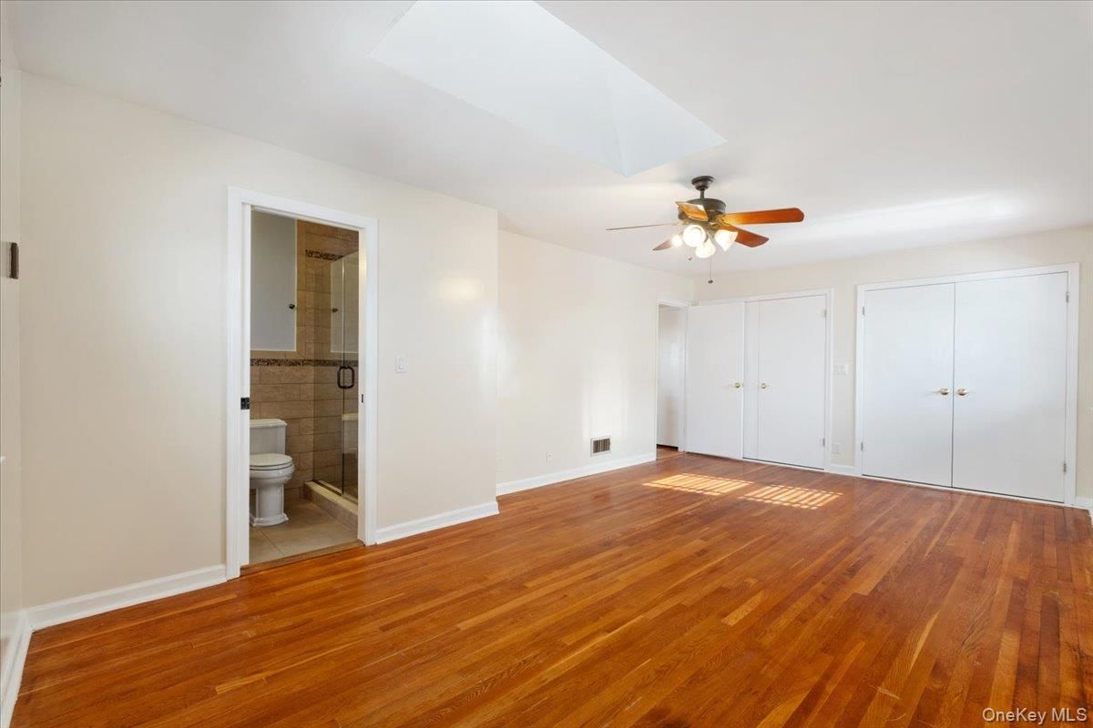 Bathroom, Empty room, Interior, Wood Texture Flooring