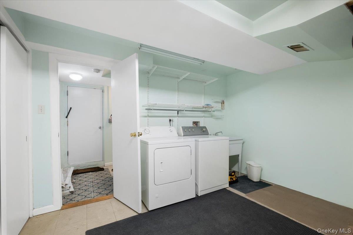 Interior, Utility Closets, Washer