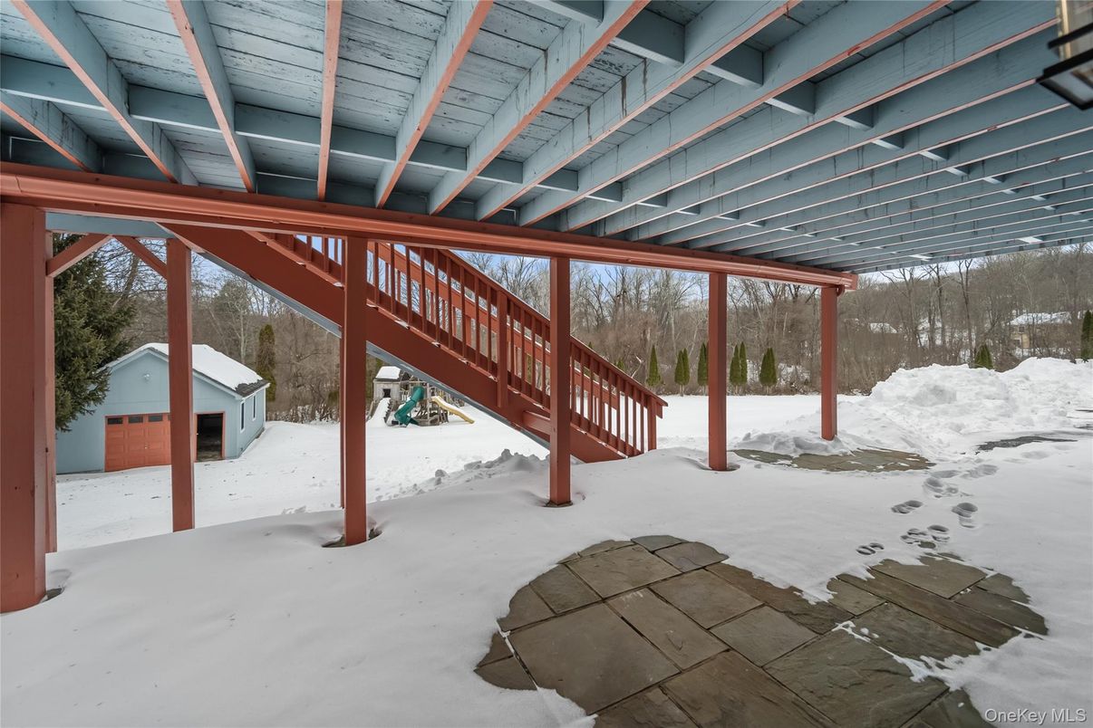 Detached Garage, Exterior